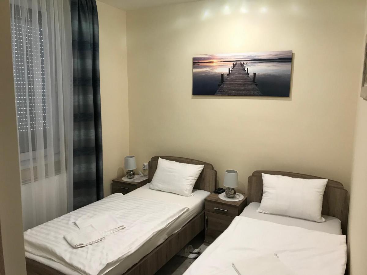 Classic Apartman Segedyn Zewnętrze zdjęcie