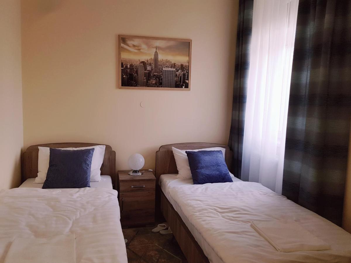 Classic Apartman Segedyn Zewnętrze zdjęcie