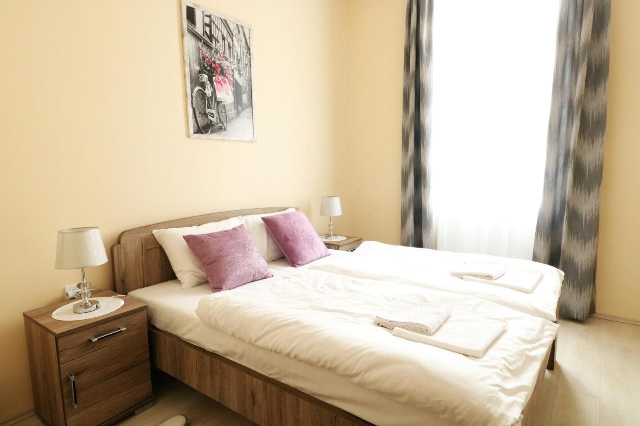 Classic Apartman Segedyn Zewnętrze zdjęcie